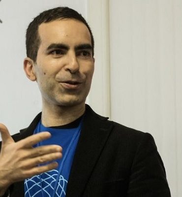 Karim Beguir Il y a 10000 nouveaux variants du Covid toutes les semaines