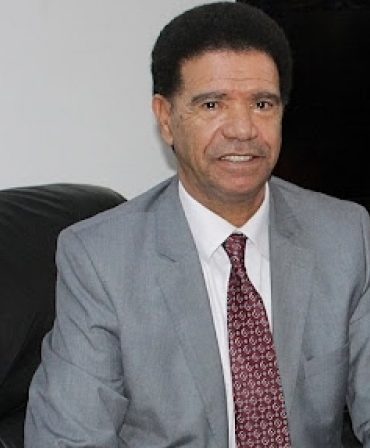mahjoub اللجنة العلمية في آخر إجتماعاتها تقرر التمديد في الإجراءات الصحية المعلن عنها سابقا لمدة 15 يوم إضافية الدكتور محجوب العوني عضو اللجنة العلمية لمجابهة انتشار فيروس كورونا 