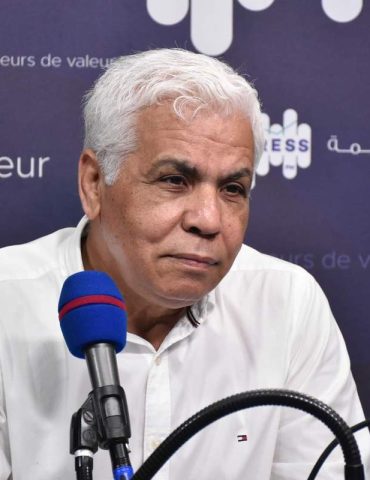 dhif hdidh الناشط السياسي الأستاذ الصافي سعيد ضيفنا في حديث الساعة
