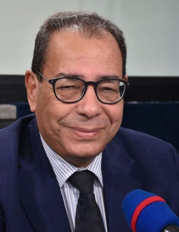 ahmed karam قانون مالية دون أوامر ترتيبية" غياب الأوامر الترتيبية المنظمة لقانون المالية و تأثيرها على الوضع الإقتصادي و المالي للبلاد و المؤسسات الإقتصادية