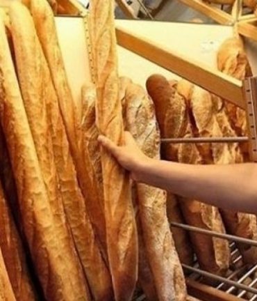 الخبز 770x432 1 Mohamed Bouanane : Les boulangeries peuvent reprendre le travail à une condition