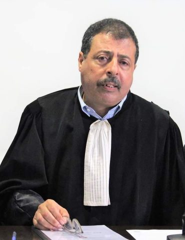 hassen toukebri من المستفيد من استفحال ازمة العدالة بالبلاد ؟ ماهو موقف المحامين من اضراب القضاة ؟