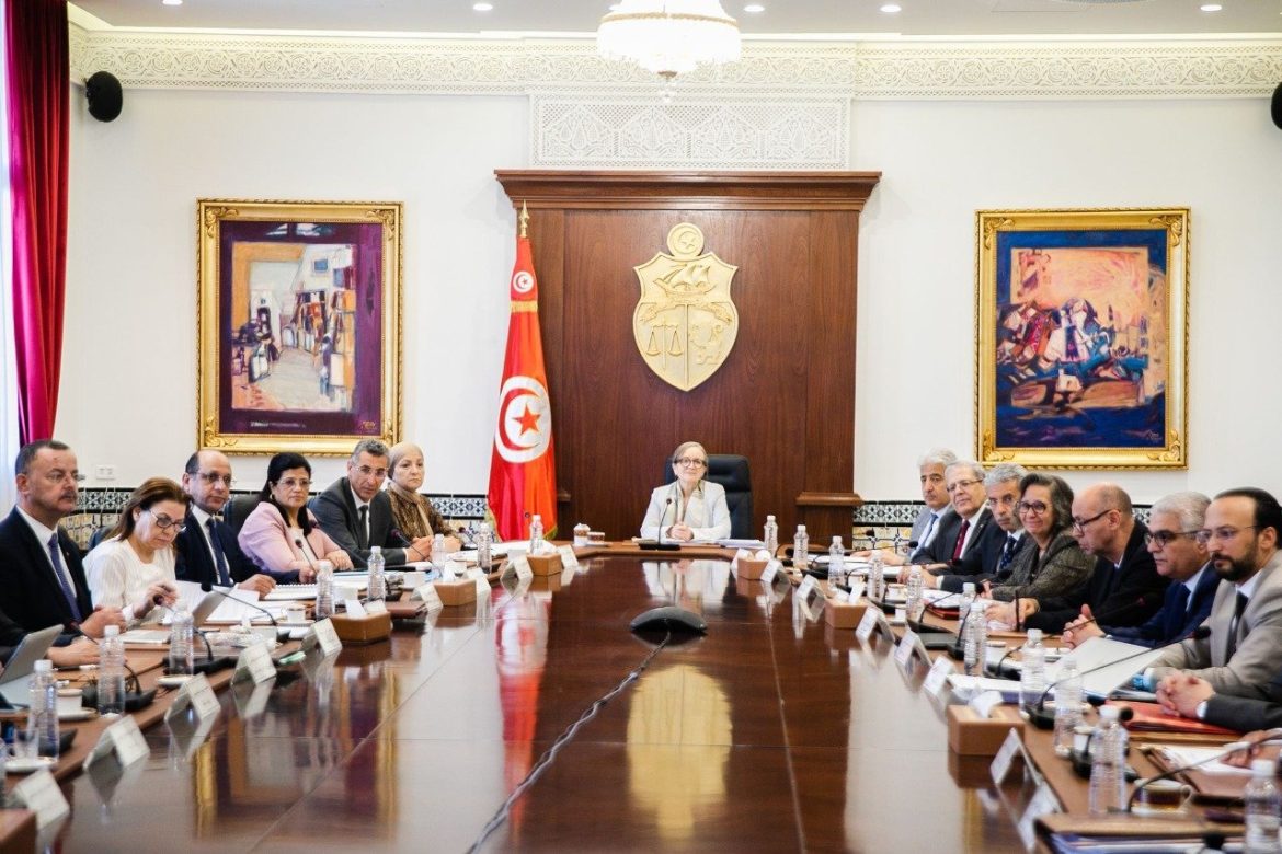 مجلس الوزراء 1 مجلس الوزراء يصادق على عدد من مشاريع المراسيم والأوامر الرئاسية
