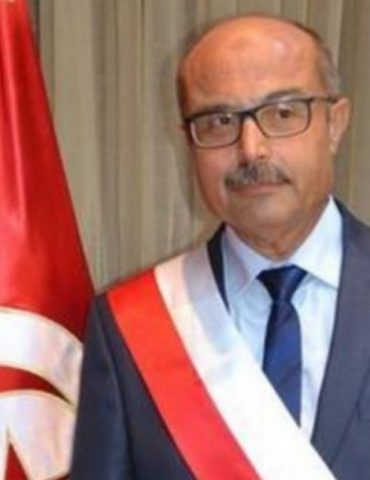 منير اللومي كيفاش باش تواجه ولاية صفاقس كمية الفضلات المتعلقة بالعيد ، خاصة في ظل أزمة النفايات الي تعيشها