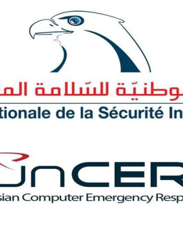 amal weslati دعوات لمراقبة الأطفال أثناء الإبحار على الانترنت ، كيفاش تتم حماية مواقع التواصل الاجتماعي والمراحل الي يحب اتخاذها ، ضيفتنا المكلفة بالإعلام والاتصال بالوكالة الوطنية للسلامة المعلوماتية آمال الوسلاتي
