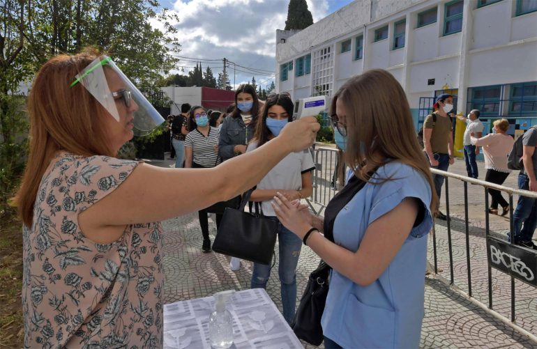 كورونا 1 Rentrée scolaire : La commission scientifique met en garde contre l'irrespect des mesures préventives contre le coronavirus