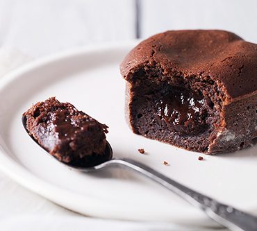 fo وصفتنا ليوم& glace crémeuse à la vanille sans sorbetière Moelleux coulant au chocolat خليو تساؤلاتكم تجاوبكم عليهم احسان على صفحة اكسبراس اف ام #وقيّت_حلو