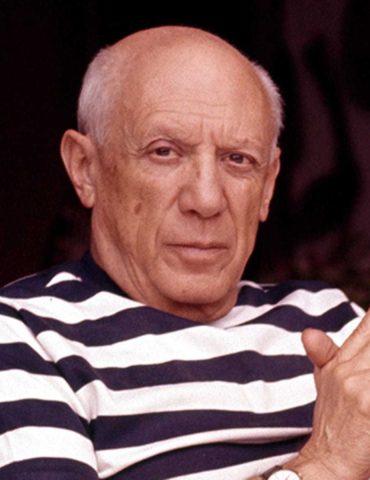 pablo picasso at his home in cannes circa 1960 photo by popperfoto getty images Le grand maître de la peinture - Pablo Picasso