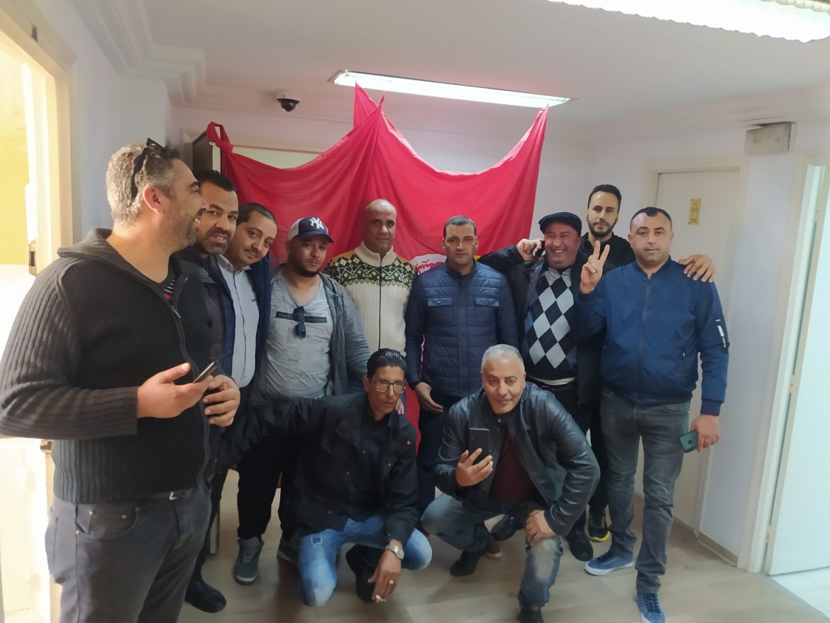 اعتصام اعتصام بمقر وزارة النقل احتجاجا على عدم صرف مستحقات الأعوان