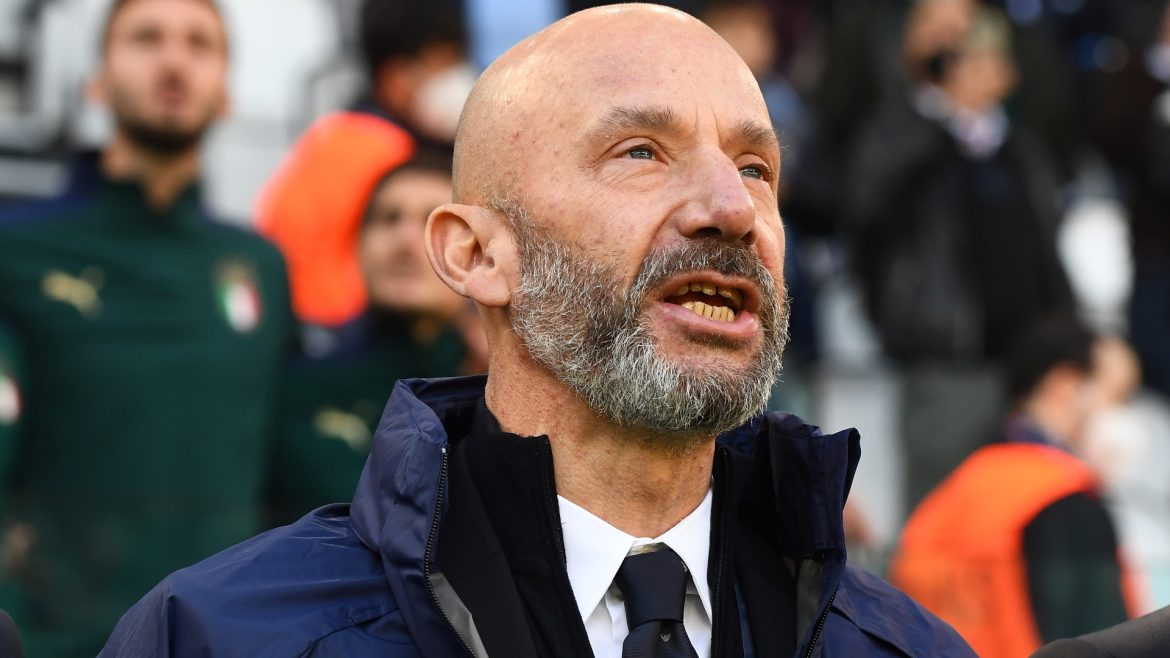 ايطاليا 1 Décès du footballeur italien Gianluca Vialli