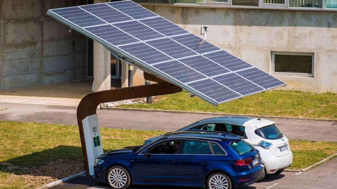 Sans titre 79 ANME: Inauguration de la première station photovoltaïque de recharge des voitures électriques
