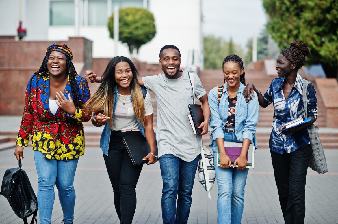 etudiants africains Immigration: Restrictions Croissantes pour les Étudiants Africains avec la Nouvelle Loi