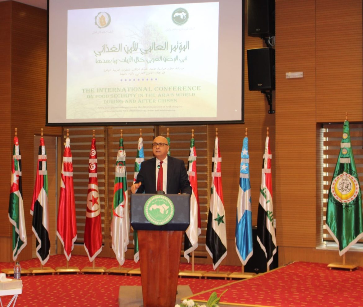 وزير الفلاحة وزير الفلاحة: "الأمن الغذائي من أهم القضايا التي تشغل اهتمام الباحثين والاقتصاديين"