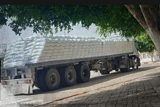 unnamed 1 "سكر مهرّب من القطر الجزائري في تونس "