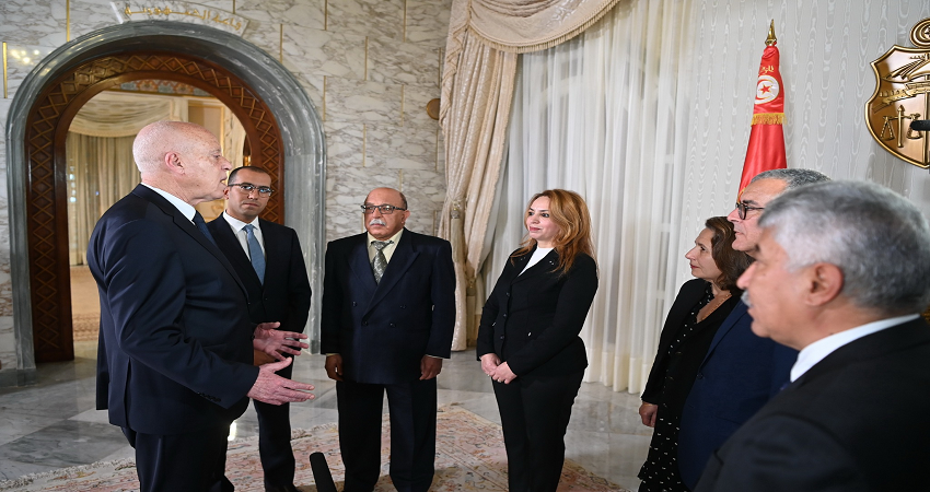 تعيينات رئيس الجمهورية يشرف على موكب أداء اليمين الدستورية لأعضاء الحكومة الجدد