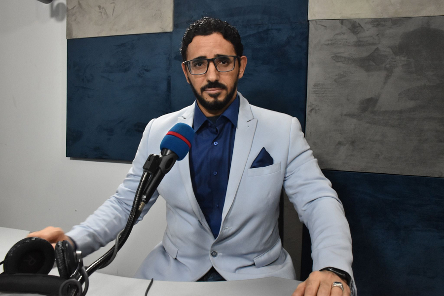 محمد عبد الظاهر "فجوة بين الإعلام العربي والغربي في علاقة بصحافة الذكاء الاصطناعي"