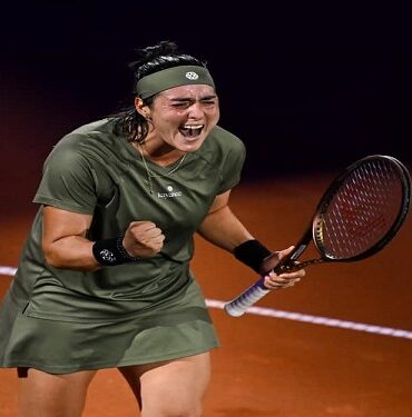 Ons Jebeur Tournoi de Madrid : Ons Jabeur s’offre Jelena Ostapenko et se hisse aux quarts de finale