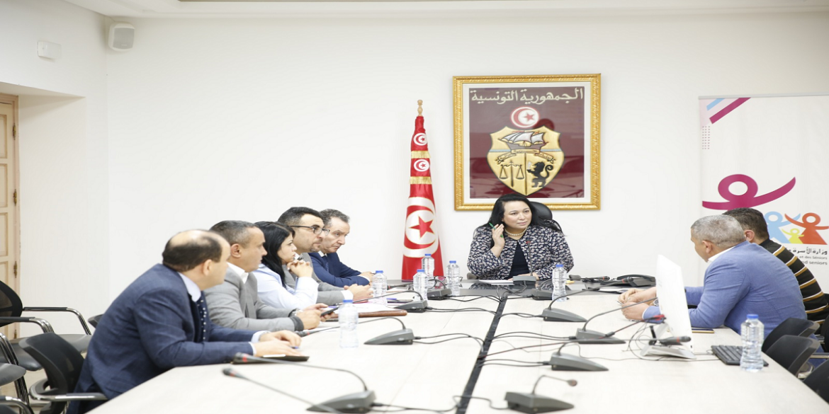 mar2a قضية شبهة استدراج أطفال عبر الأنترنات : وزارة الأسرة تعلن الشروع في رفع شكاية جزائيّة