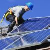 Installation de panneaux solaires gratuitement pour les familles à faible revenu