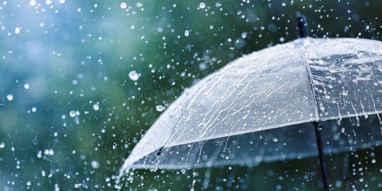 pluie أمطار مؤقتا رعدية وأحيانا غزيرة مع تساقط البرد