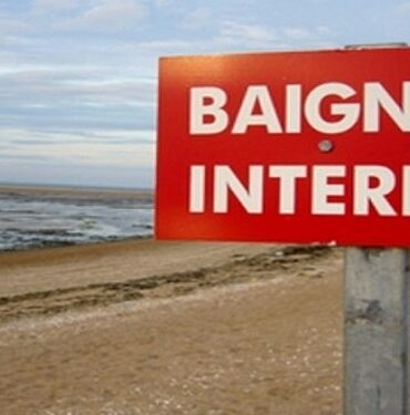 baignade interdite La municipalité de Radès recrute des maîtres-nageurs, alors que ses plages sont interdites à la baignade !