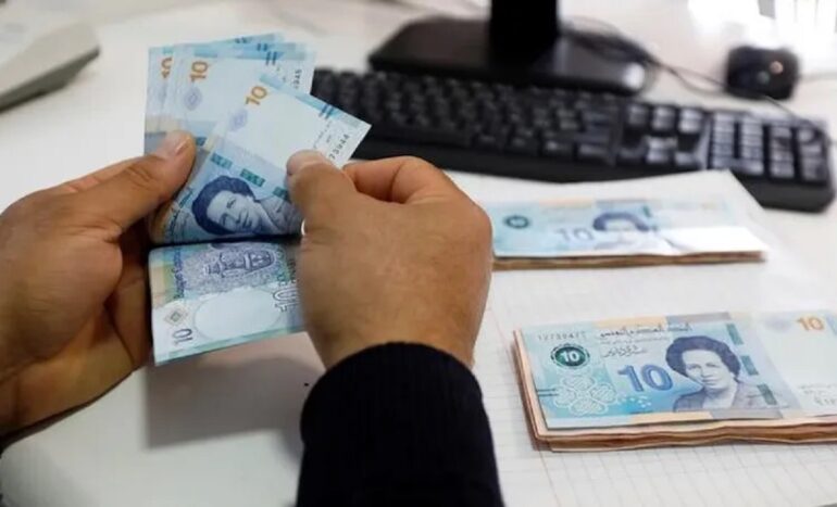 نقود فلوس أموال رويترز بداية من اليوم.. صرف جرايات التقاعد لشهر جوان 2026