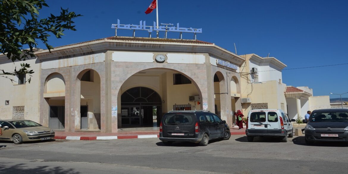 sncft النظر في الإجراءات الفنية والتقنية لإعادة الربط بالقطارات بين تونس والجزائر