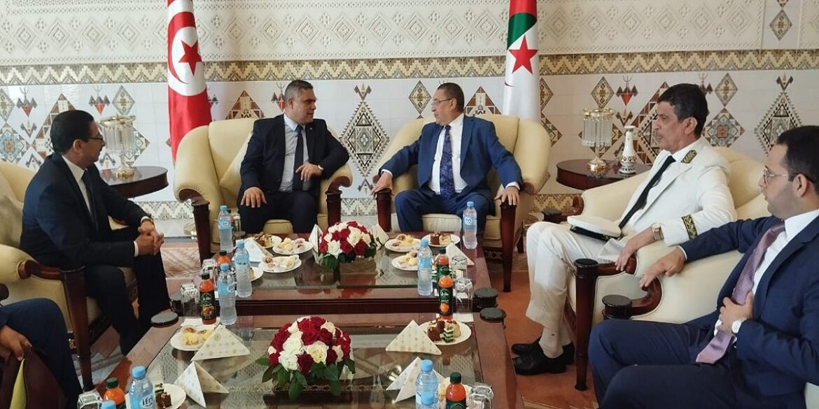 alg وزير الداخلية يؤدي زيارة عمل إلى الجزائر في إطار تدارس وضع التعاون الأمني