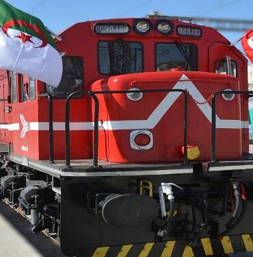 Train Départ du premier voyage commercial en train entre Tunis et Annaba