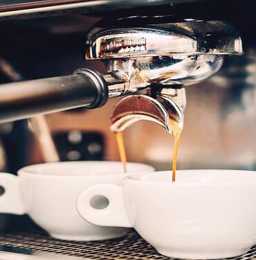 cafe La hausse du prix du café consommé dans les cafés et les buvettes ne dépassera pas 200 millimes, selon la chambre syndicale des propriétaires de cafés