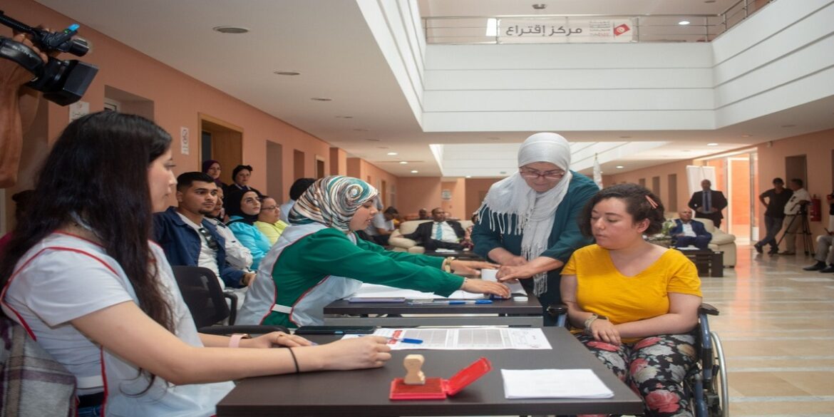 election عملية بيضاء لمحاكاة العملية الانتخابية بالنسبة للأشخاص ذوي الإعاقة