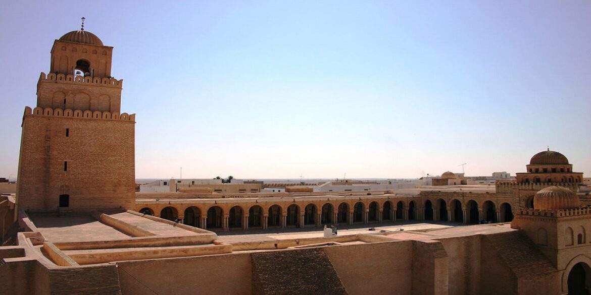 masjed حث الإطارات المسجدية على نشر الوعي لدى رواد المساجد بخطورة داء الكلب