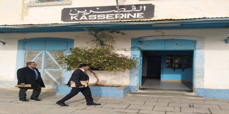 KASSERINE 1 والي القصرين يحيل ملف فرع شركة السكك الحديدية إلى رئاسة الجمهورية