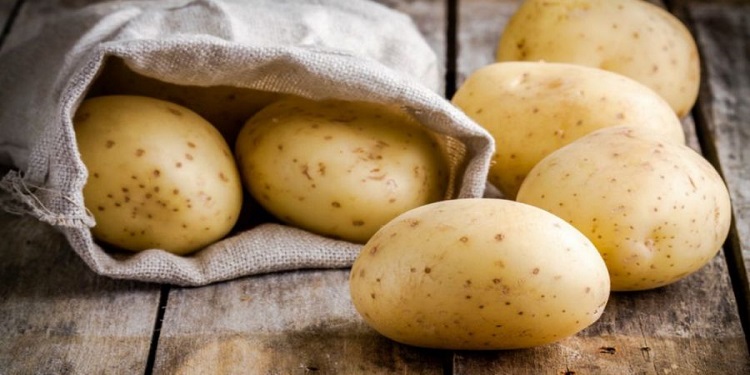 pomme de terre Trois mandats de dépôt pour des pommes de terre