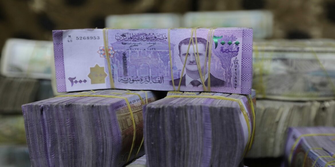 lira انهيار غير مسبوق للّيرة السورية