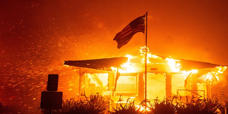 Incendies Los Angeles Incendies de Los Angeles : 1500 bâtiments détruits, 130 mille habitants évacués