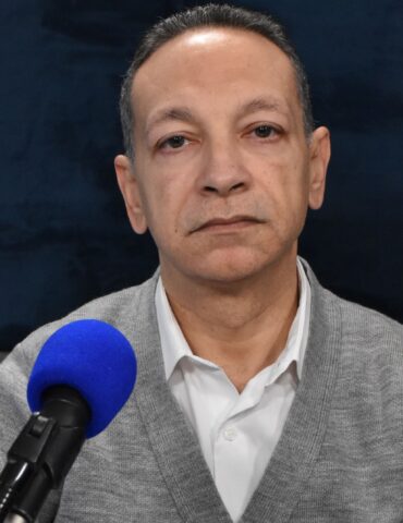 1739108471953 خبير: "المخالفون لقانون التخفيض في نسبة الفائدة على القروض تنتظرهم إقالات وغرامات مالية"