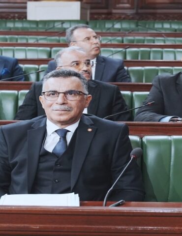 wzara وزارة أملاك الدولة بصدد جرد جميع العقارات الدولية الفلاحية وغير الفلاحية