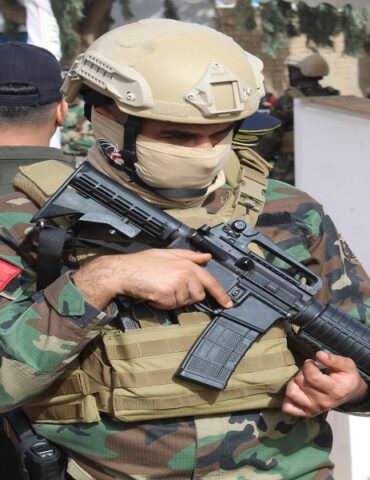 ben guerdan 1 وزيرا الدفاع والداخلية في موكب رسمي لإحياء الذكرى التاسعة لـ"ملحمة بن قردان"