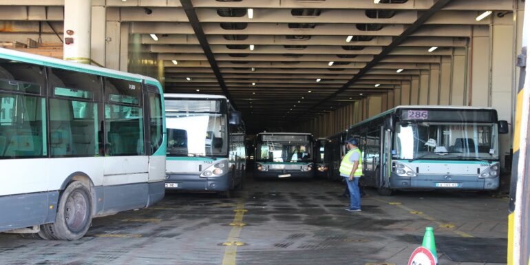 bus جلسة عمل استعدادا لتسلّم شركة نقل تونس الحافلات الجديدة