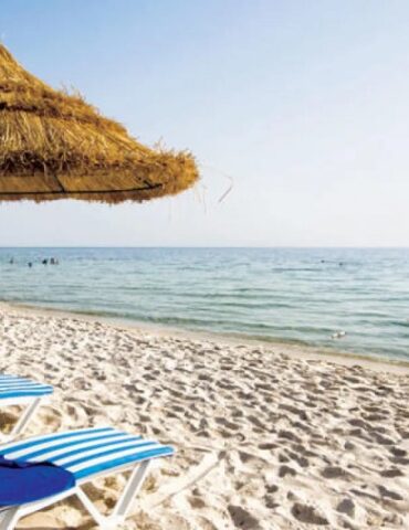 plages وزير البيئة يدعو إلى تسريع تحويل الاعتمادات المخصصة للتنظيف الآلي لـ 133 شاطئا عموميا وسياحيا