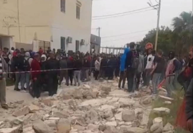 1744642576950 حادثة المزونة.. جامعة الثانوي تدعو إلى ايقاف الدروس غدا