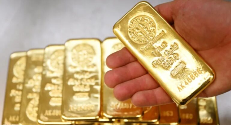 1744785476560 الذهب يخترق مستوى 3300 دولار لأول مرة في تاريخه