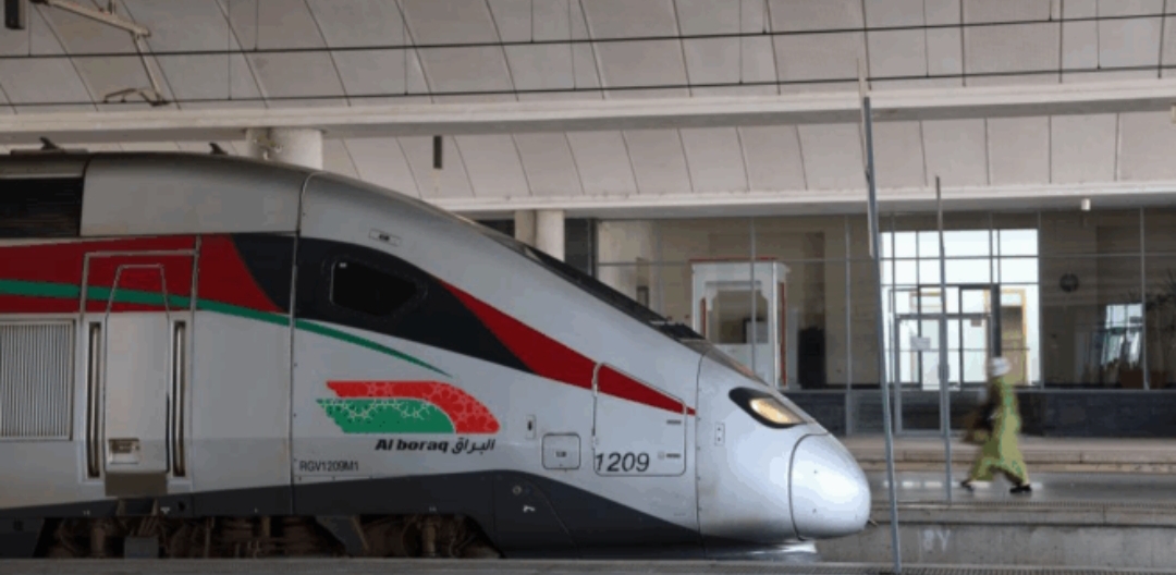 1745604435543 بتكلفة 10 مليارات دولار.. المغرب يطلق خط السكك فائق السرعة بين القنيطرة ومراكش