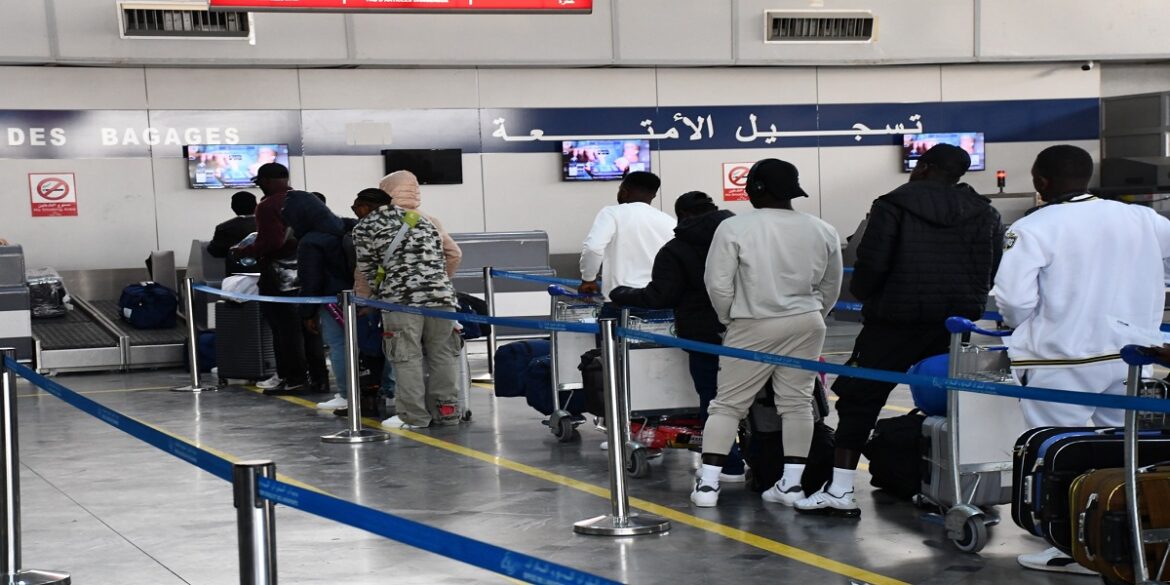 africain تواصل عمليات العودة الطوعية للأفارقة جنوب الصحراء المتواجدين بصفة غير شرعية
