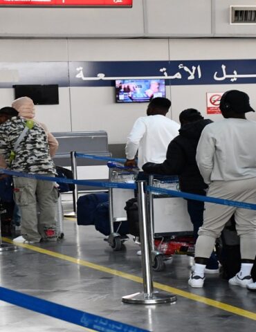africain تواصل عمليات العودة الطوعية للأفارقة جنوب الصحراء المتواجدين بصفة غير شرعية