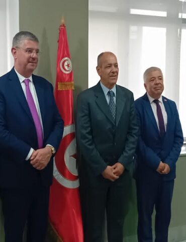 bi2a وزير البيئة يبحث ونائب رئيس البنك الاوروبي للاستثمار أهم الأولويات الوطنية في المجال البيئي