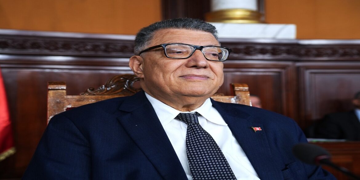 bouderbela بودربالة يؤكد سعي المجلس الجاد إلى تدارس الإصلاحات الضرورية المتعلّقة بالشأن التربوي عموما