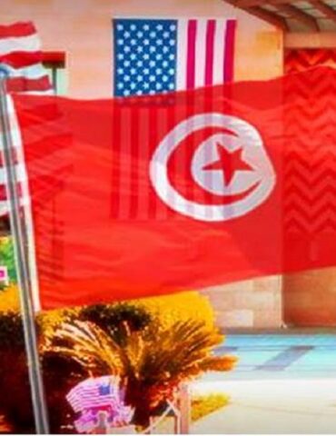 embassy facebook logo السفارة الأمريكية بتونس تحذر من اللجوء إلى الوسطاء لتقديم مطالب التأشيرة