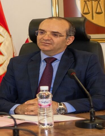 isie تطوير الأداء الاتصالي لهيئة الانتخابات محور جلسة عمل